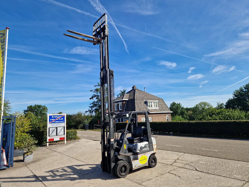 Nissan 1800 kg. LPG met keuring - Plynový vysokozdvižný vozík: obrázok 2 Nissan 1800 kg. LPG met keuring - Plynový vysokozdvižný vozík: obrázok 2