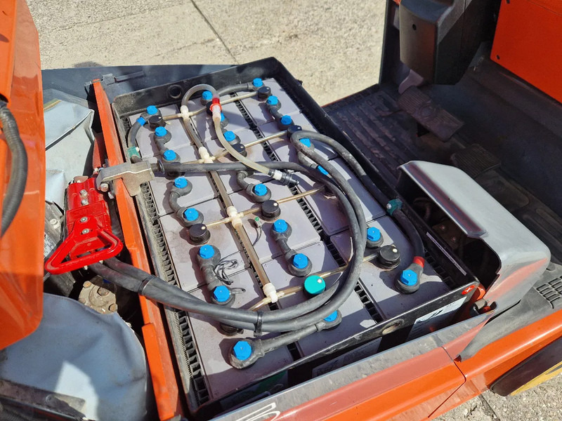 Toyota 1500 kg. elektrisch hefhoogte 5.00m. - Elektrický vysokozdvižný vozík: obrázok 5 Toyota 1500 kg. elektrisch hefhoogte 5.00m. - Elektrický vysokozdvižný vozík: obrázok 5