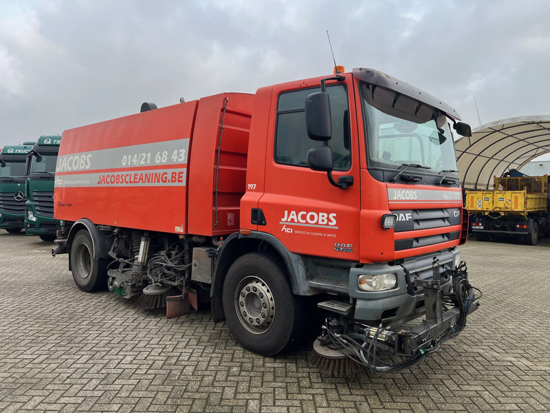 DAF CF75.250 - Zametacie vozidlo: obrázok 3 DAF CF75.250 - Zametacie vozidlo: obrázok 3