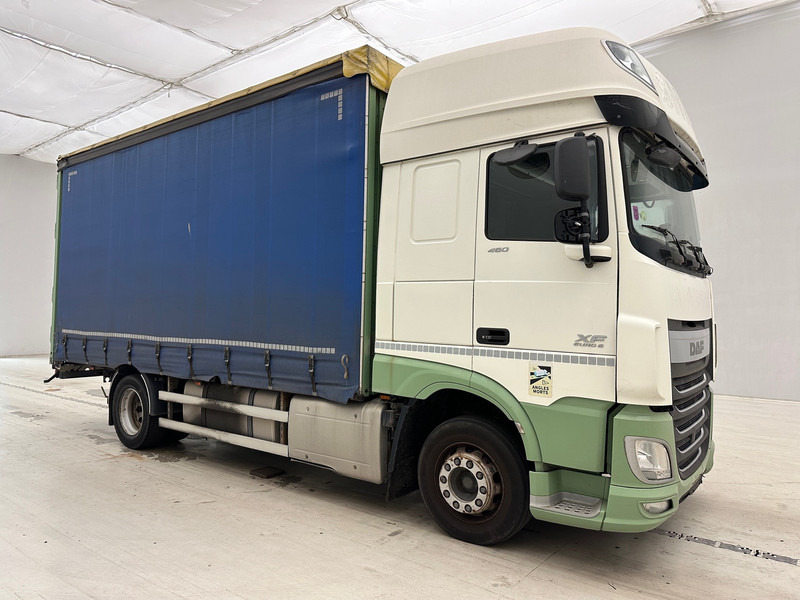 DAF XF 460 Super Space Cab - Plachtové nákladné vozidlo: obrázok 3 DAF XF 460 Super Space Cab - Plachtové nákladné vozidlo: obrázok 3