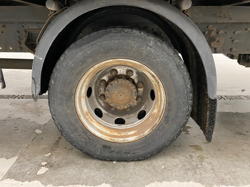 Plachtové nákladné vozidlo Iveco Eurocargo 120E22: obrázok 11 Plachtové nákladné vozidlo Iveco Eurocargo 120E22: obrázok 11