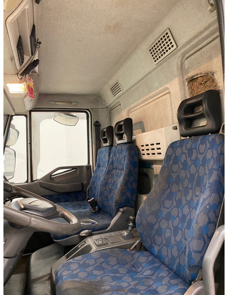 Plachtové nákladné vozidlo Iveco Eurocargo 120E22: obrázok 9 Plachtové nákladné vozidlo Iveco Eurocargo 120E22: obrázok 9