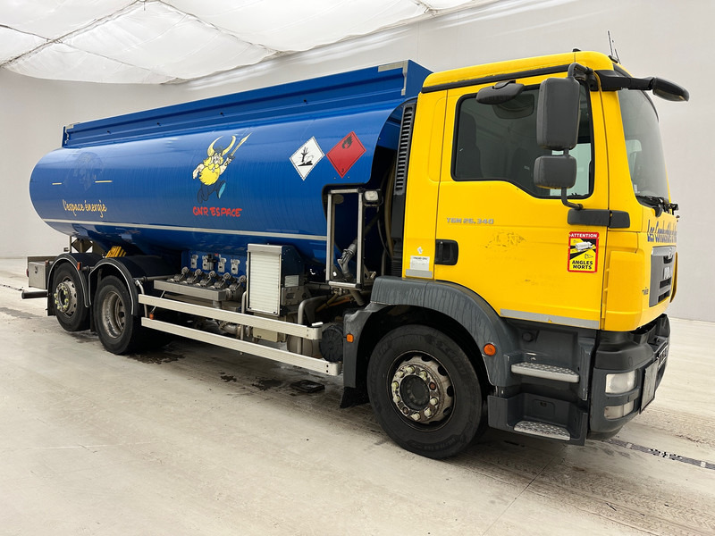 MAN TGM 26.340 - Cisternové vozidlo: obrázok 3 MAN TGM 26.340 - Cisternové vozidlo: obrázok 3