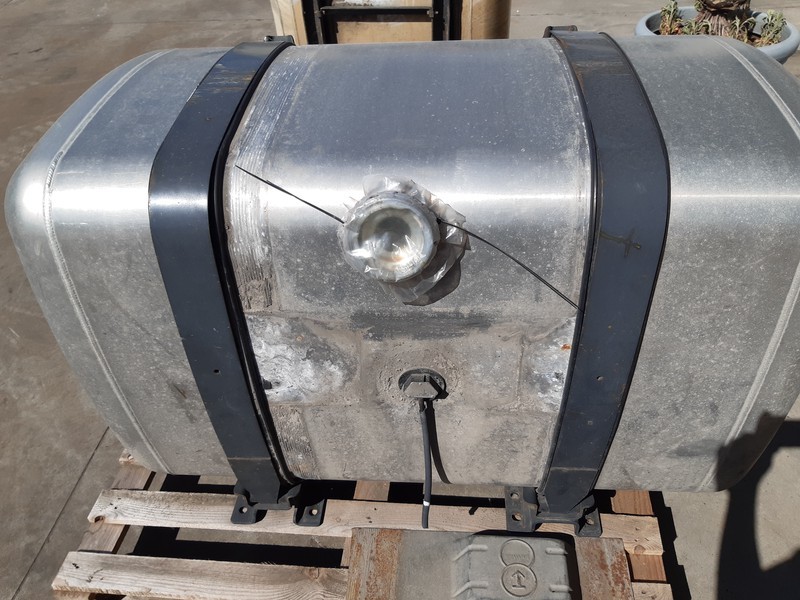 Mercedes-Benz A9604704503 540 li - Palivová nádrž: obrázok 1 Mercedes-Benz A9604704503 540 li - Palivová nádrž: obrázok 1