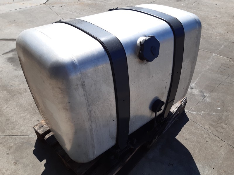 Mercedes-Benz A9604704602 480 liter - Palivová nádrž: obrázok 3 Mercedes-Benz A9604704602 480 liter - Palivová nádrž: obrázok 3
