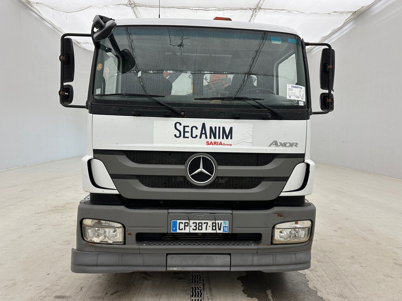 Mercedes-Benz Axor 1824 - Hákový nosič kontajnerov, Auto s hydraulickou rukou: obrázok 2 Mercedes-Benz Axor 1824 - Hákový nosič kontajnerov, Auto s hydraulickou rukou: obrázok 2