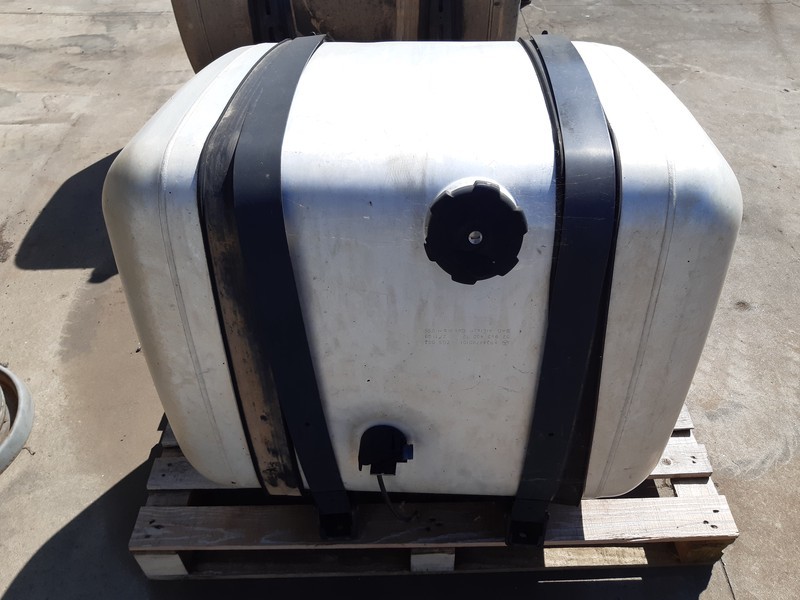 Mercedes-Benz Mazouttank actros A9344700101 - Palivová nádrž: obrázok 1 Mercedes-Benz Mazouttank actros A9344700101 - Palivová nádrž: obrázok 1