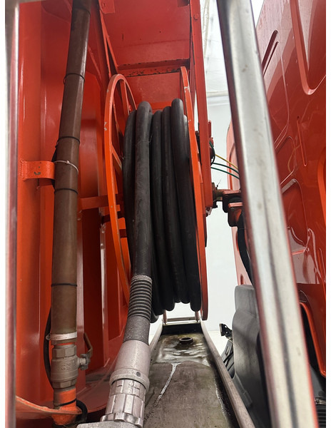 Renault Midlum 300 DXi - Cisternové vozidlo: obrázok 5 Renault Midlum 300 DXi - Cisternové vozidlo: obrázok 5