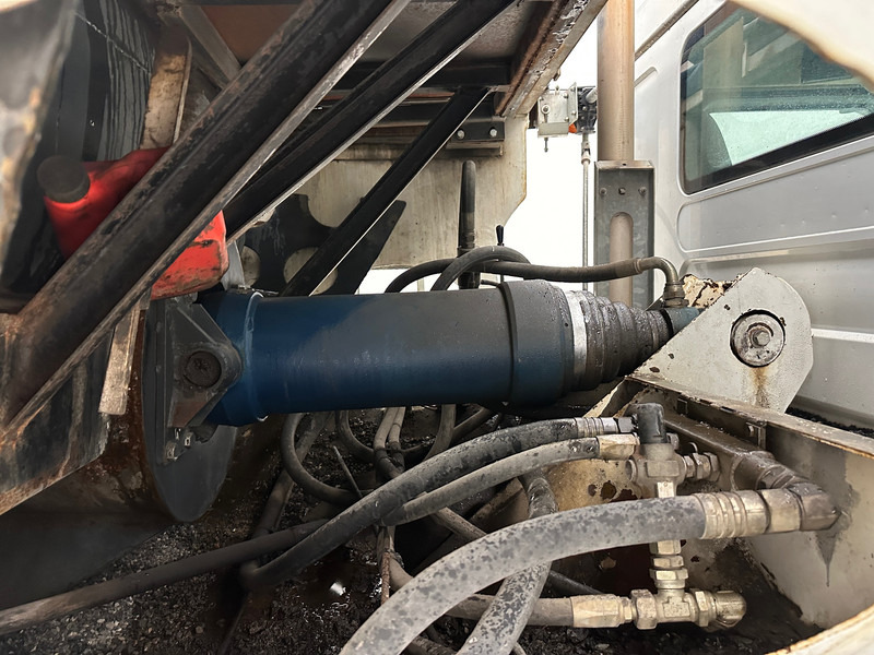 Renault Premium 370 - Sklápač: obrázok 4 Renault Premium 370 - Sklápač: obrázok 4