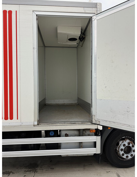 Volvo FL 250 - Chladirenské nákladné vozidlo: obrázok 4 Volvo FL 250 - Chladirenské nákladné vozidlo: obrázok 4