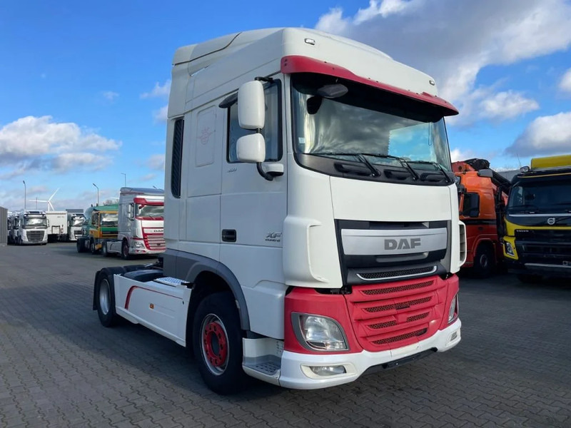 DAF XF 460 Spacecab Euro 6 - Ťahač: obrázok 2 DAF XF 460 Spacecab Euro 6 - Ťahač: obrázok 2