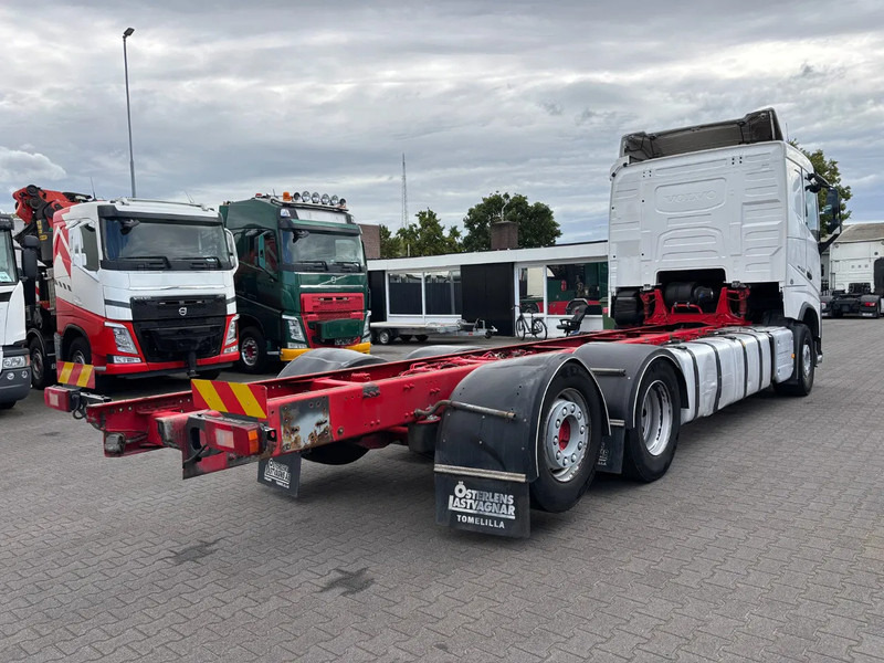 Volvo FH 500 6X2 Euro 6 - Podvozek s kabinou: obrázok 4 Volvo FH 500 6X2 Euro 6 - Podvozek s kabinou: obrázok 4