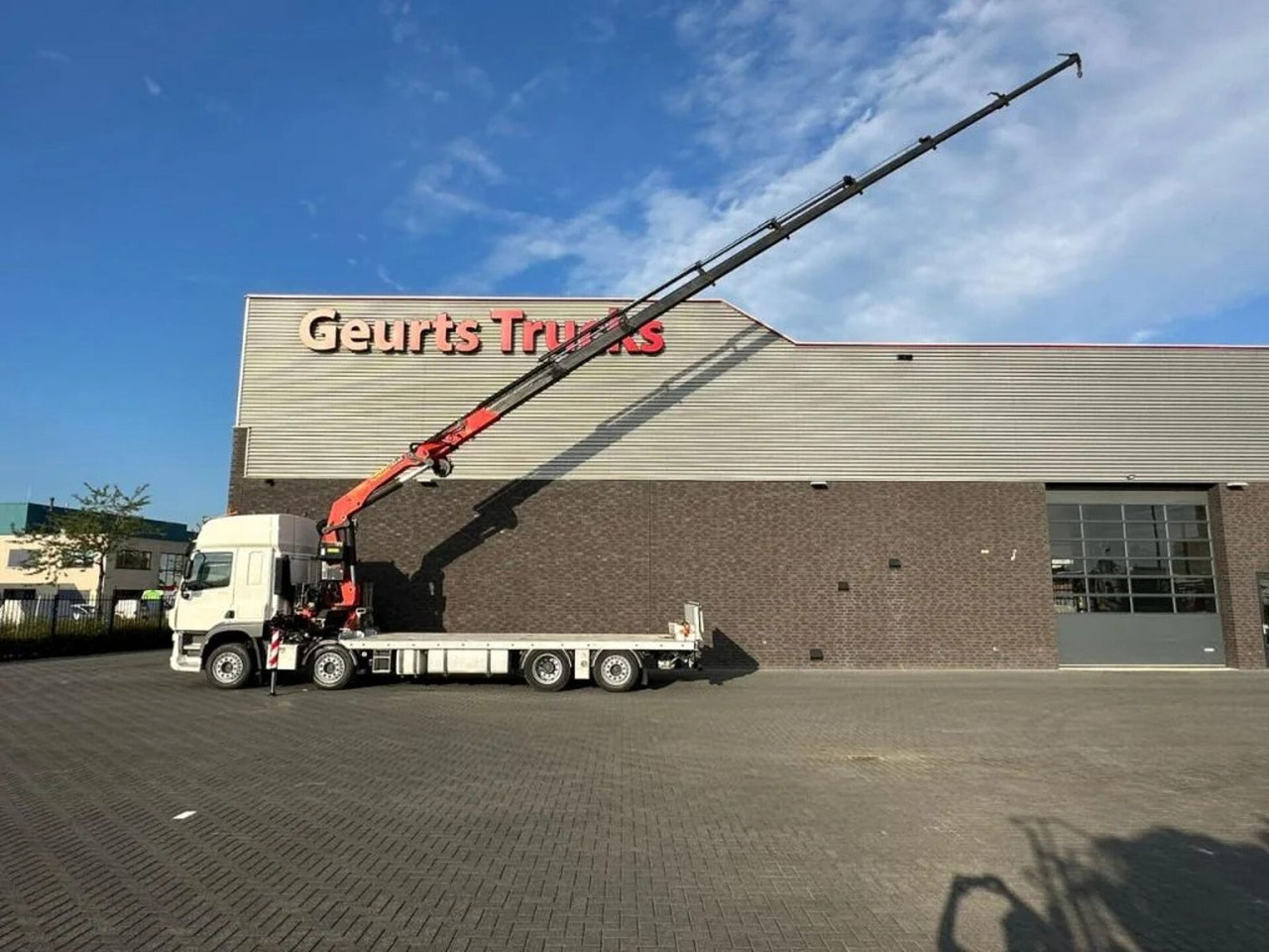 DAF CF 450 8X2 OPRIJWAGEN/MACHINE TRANSPORTER + PALF - Auto s hydraulickou rukou: obrázok 3 DAF CF 450 8X2 OPRIJWAGEN/MACHINE TRANSPORTER + PALF - Auto s hydraulickou rukou: obrázok 3