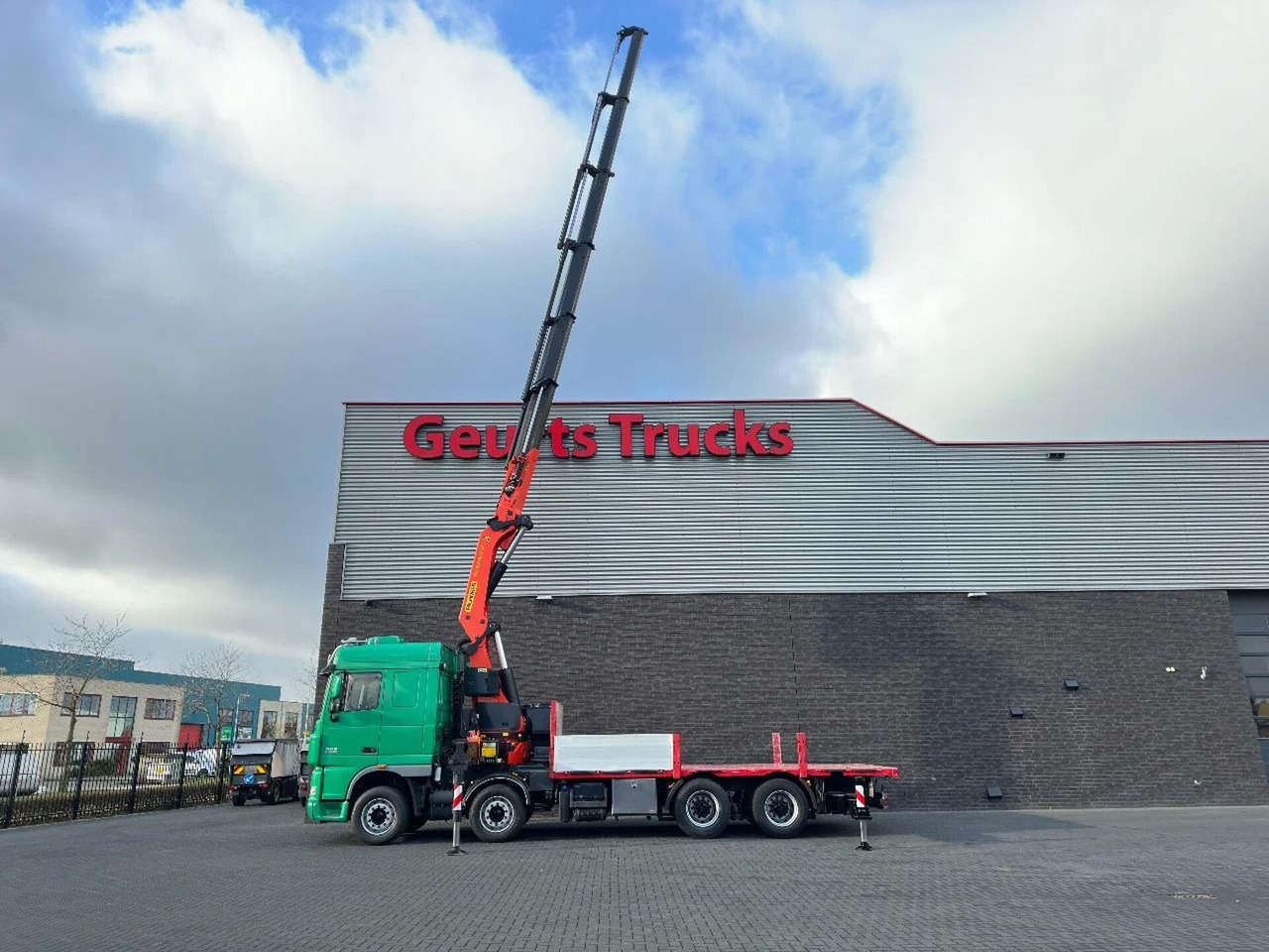 DAF XF 105.510 8X4 + PALFINGER PK 65002-SH E POWER L - Auto s hydraulickou rukou: obrázok 4 DAF XF 105.510 8X4 + PALFINGER PK 65002-SH E POWER L - Auto s hydraulickou rukou: obrázok 4
