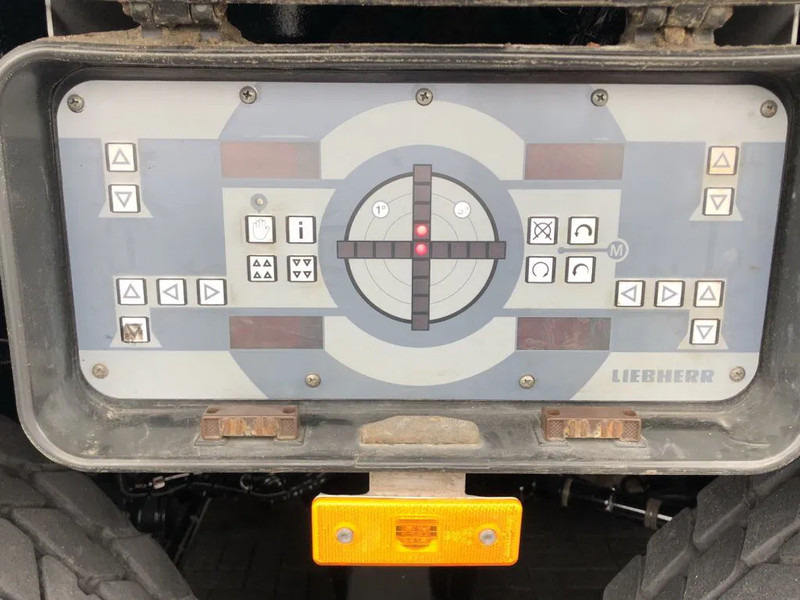 Autožeriav Liebherr LTM 1095 5.1 KRAAN/KRAN/CRANE/GRUA: obrázok 9 Autožeriav Liebherr LTM 1095 5.1 KRAAN/KRAN/CRANE/GRUA: obrázok 9