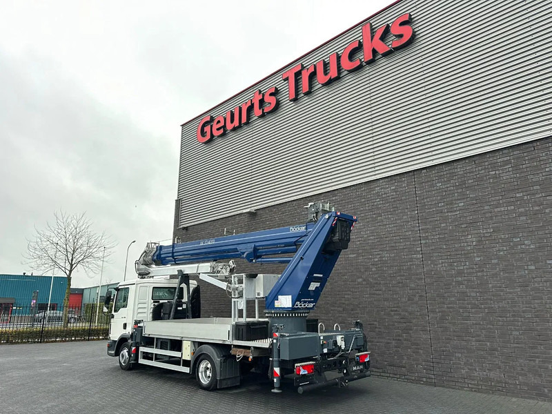 MAN TGL 7.190 4X2 BB BOCKER AK37/4000 + JIB MONTAGEKRAN/DACHDECKERKRAN/ROOFCRANE/KRAAN/KRAN/GRUA - Auto s hydraulickou rukou: obrázok 3 MAN TGL 7.190 4X2 BB BOCKER AK37/4000 + JIB MONTAGEKRAN/DACHDECKERKRAN/ROOFCRANE/KRAAN/KRAN/GRUA - Auto s hydraulickou rukou: obrázok 3