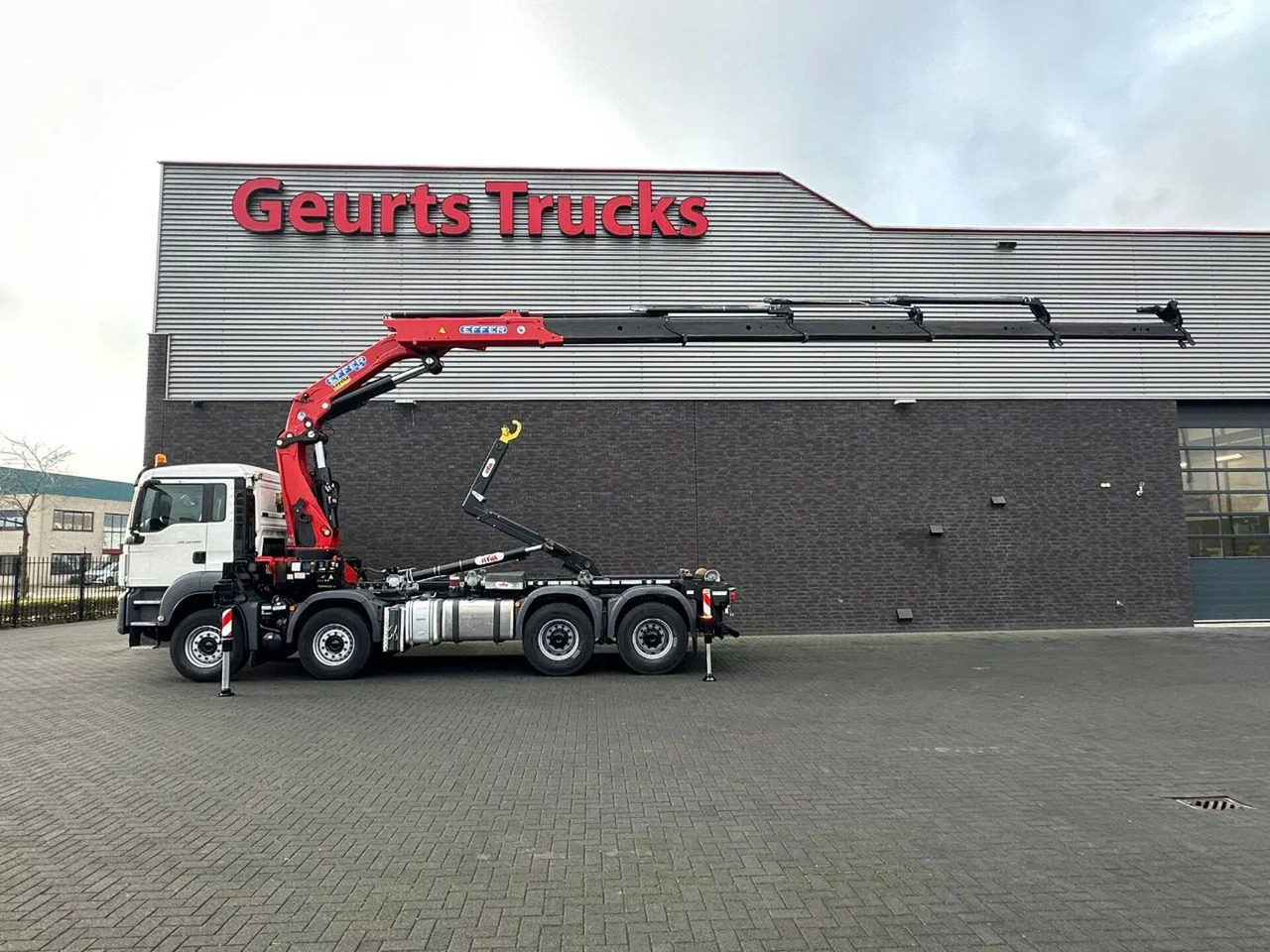 MAN TGS 35.460 8X4 BL+ HYVA 18.55.S HAAKARMSYSTEEM E - Hákový nosič kontajnerov, Auto s hydraulickou rukou: obrázok 1 MAN TGS 35.460 8X4 BL+ HYVA 18.55.S HAAKARMSYSTEEM E - Hákový nosič kontajnerov, Auto s hydraulickou rukou: obrázok 1