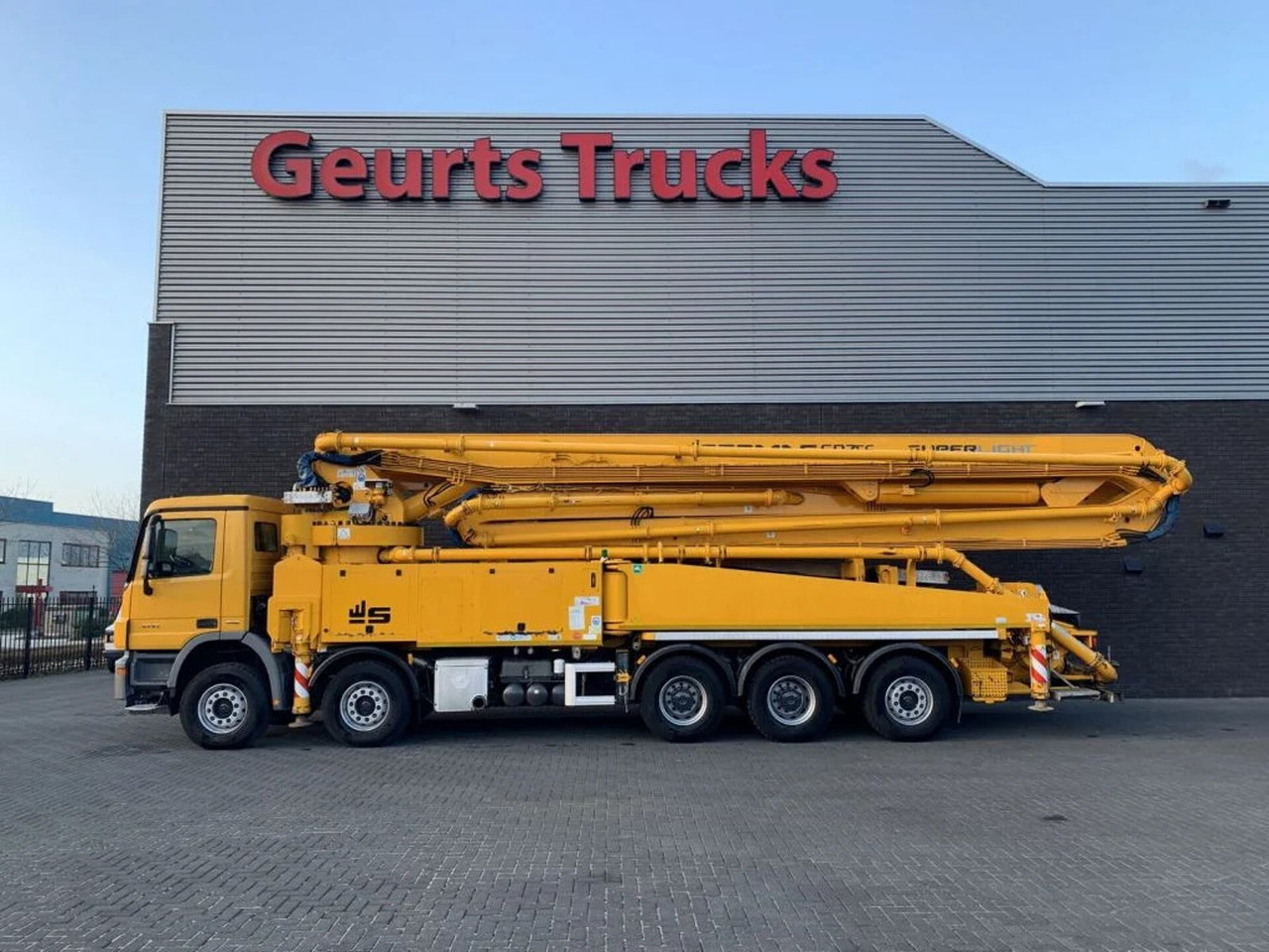 Mercedes-Benz Actros 5041 10X4 + SERMAC 6 RZ 56 METER CONCRETE - Autočerpadlo: obrázok 1 Mercedes-Benz Actros 5041 10X4 + SERMAC 6 RZ 56 METER CONCRETE - Autočerpadlo: obrázok 1