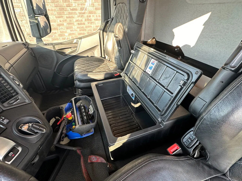 Nákladne vozidlo - káblový systém, Auto s hydraulickou rukou Mercedes-Benz Arocs 3253 L ENA 8X2/4 HMF2820 KRAAN / KRAN/ CRANE MET TF.324 KABELSYSTEEM / SEILGERATE / CABLE SYSTEM: obrázok 18 Nákladne vozidlo - káblový systém, Auto s hydraulickou rukou Mercedes-Benz Arocs 3253 L ENA 8X2/4 HMF2820 KRAAN / KRAN/ CRANE MET TF.324 KABELSYSTEEM / SEILGERATE / CABLE SYSTEM: obrázok 18