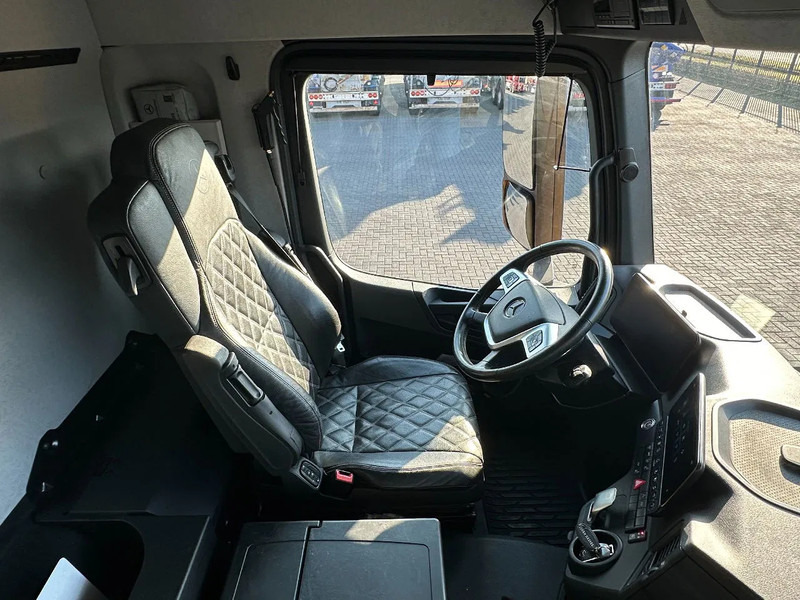 Nákladne vozidlo - káblový systém, Auto s hydraulickou rukou Mercedes-Benz Arocs 3253 L ENA 8X2/4 HMF2820 KRAAN / KRAN/ CRANE MET TF.324 KABELSYSTEEM / SEILGERATE / CABLE SYSTEM: obrázok 19 Nákladne vozidlo - káblový systém, Auto s hydraulickou rukou Mercedes-Benz Arocs 3253 L ENA 8X2/4 HMF2820 KRAAN / KRAN/ CRANE MET TF.324 KABELSYSTEEM / SEILGERATE / CABLE SYSTEM: obrázok 19