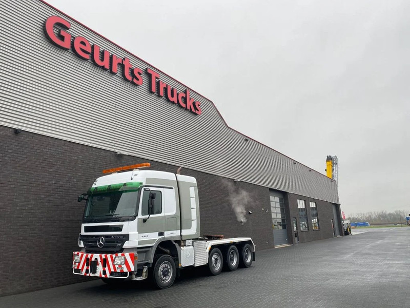 Mercedes-Benz Actros 4360 V8 8X6 V8 SLT TITAN HEAVY DUTY TRACTOR 250 TON - Ťahač: obrázok 2 Mercedes-Benz Actros 4360 V8 8X6 V8 SLT TITAN HEAVY DUTY TRACTOR 250 TON - Ťahač: obrázok 2