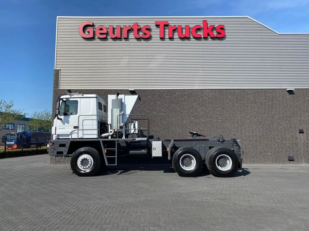 Mercedes-Benz TITAN 5560 Z52-600 F TITAN 5560 Z52-600 F 6X6 HE - Ťahač: obrázok 1 Mercedes-Benz TITAN 5560 Z52-600 F TITAN 5560 Z52-600 F 6X6 HE - Ťahač: obrázok 1