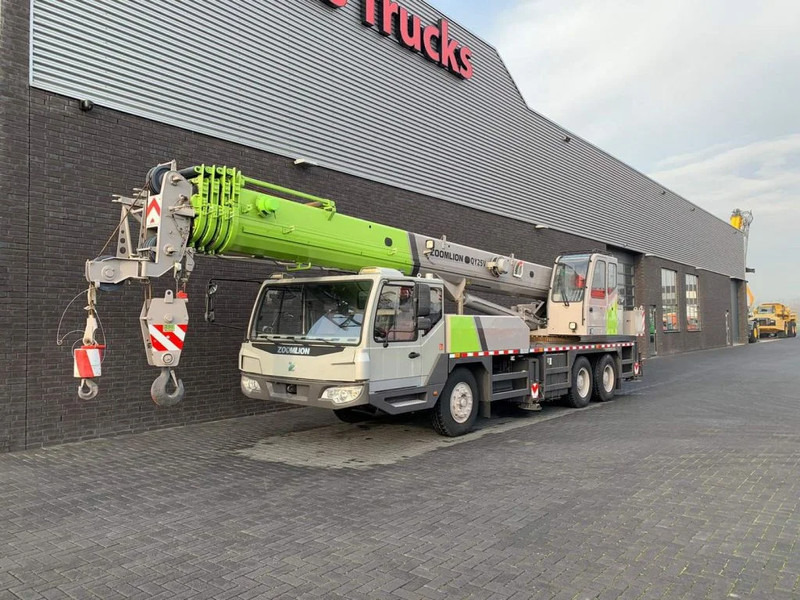 Zoomlion QY25V51.5 25 TONS CRANE/KRAN/GRUA/KRAAN - Žeriav pre všetky terény: obrázok 2 Zoomlion QY25V51.5 25 TONS CRANE/KRAN/GRUA/KRAAN - Žeriav pre všetky terény: obrázok 2
