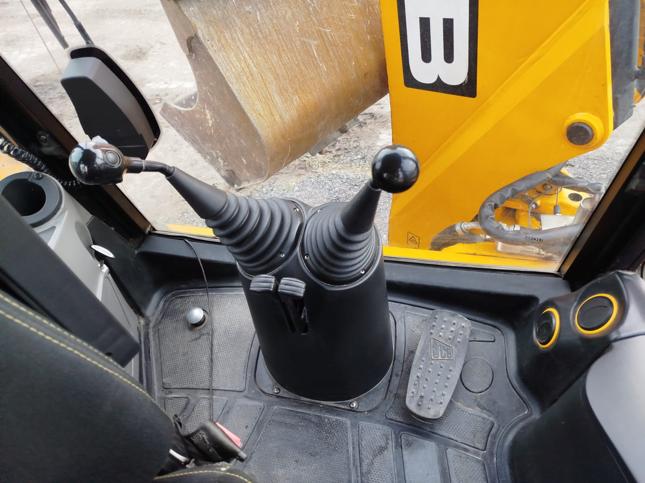 JCB 4cx - Rýpadlo-nakladač: obrázok 5 JCB 4cx - Rýpadlo-nakladač: obrázok 5