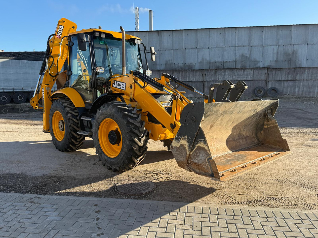 JCB 4cx jostic - Rýpadlo-nakladač: obrázok 4 JCB 4cx jostic - Rýpadlo-nakladač: obrázok 4