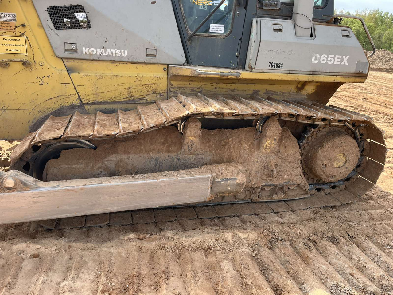 KOMATSU D65EX - Buldozér: obrázok 3 KOMATSU D65EX - Buldozér: obrázok 3
