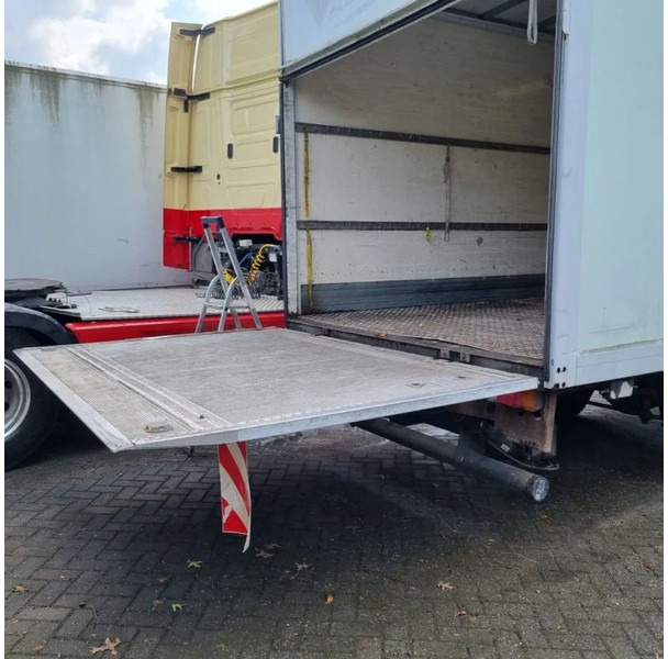 Skříňový nákladní auto Iveco ML75 E18 manual gearbox. 180 pk met laadklep: obrázok 6