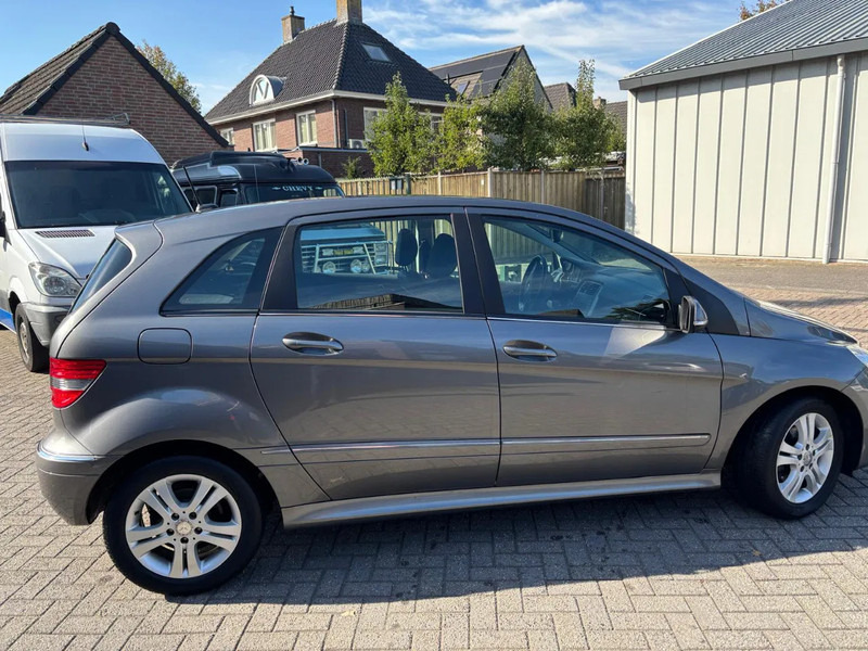Mercedes-Benz B-Klasse B 180 Automaat Trekhaak - Automobil: obrázok 2 Mercedes-Benz B-Klasse B 180 Automaat Trekhaak - Automobil: obrázok 2