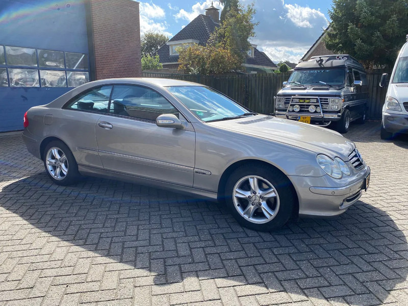 Mercedes-Benz CLK-Klasse C 200 KOMP. Autom. - Automobil: obrázok 2 Mercedes-Benz CLK-Klasse C 200 KOMP. Autom. - Automobil: obrázok 2