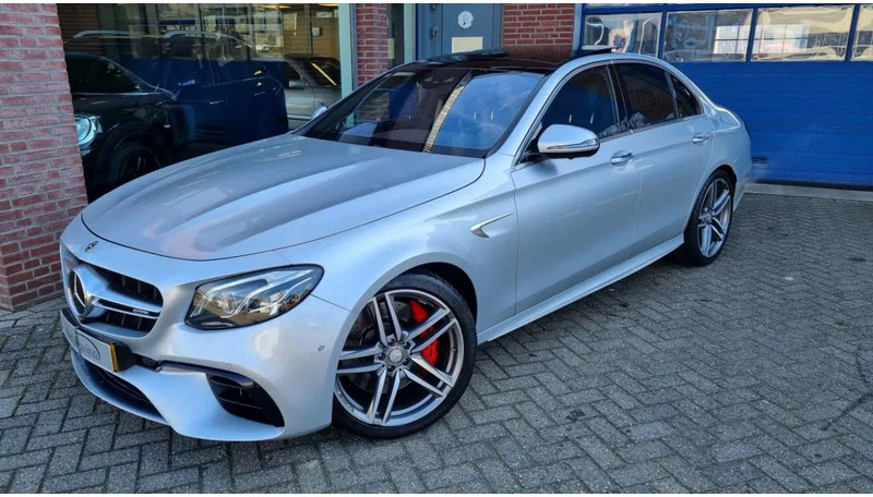Mercedes-Benz E-Klasse 63 S, 4 Matic AMG..... Premium plus. - Sedan: obrázok 2 Mercedes-Benz E-Klasse 63 S, 4 Matic AMG..... Premium plus. - Sedan: obrázok 2