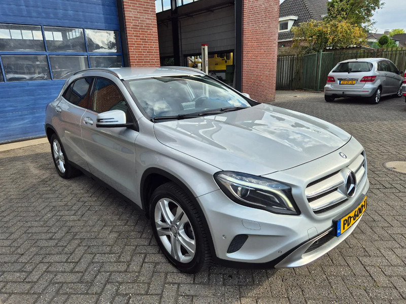 Mercedes-Benz GLA 200 automaat Prestige - Automobil: obrázok 2 Mercedes-Benz GLA 200 automaat Prestige - Automobil: obrázok 2