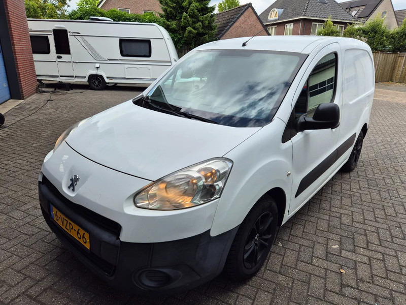 Peugeot Partner 1.6 D - Malá dodávka: obrázok 4 Peugeot Partner 1.6 D - Malá dodávka: obrázok 4