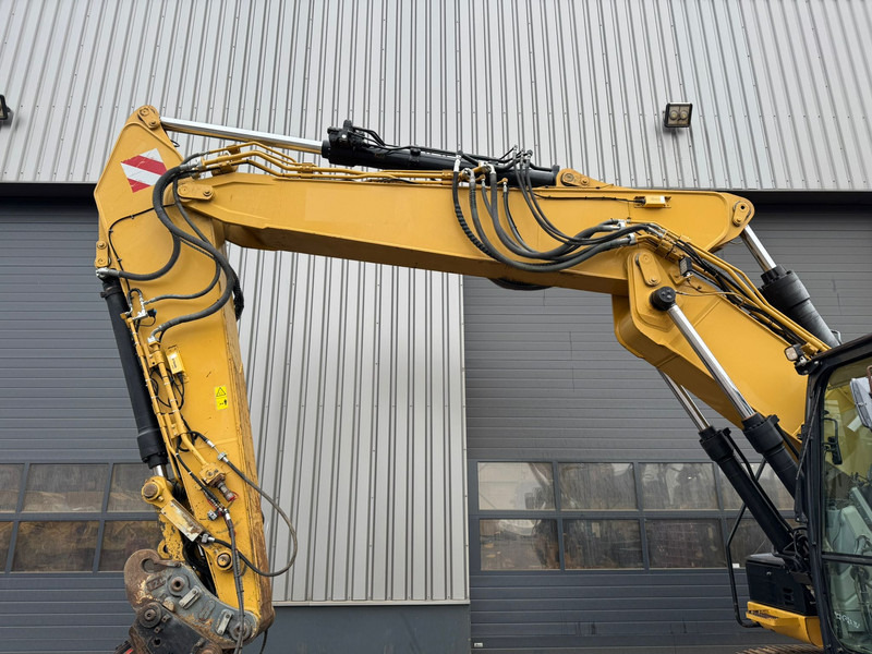 Pásové rýpadlo Caterpillar 320EL: obrázok 13