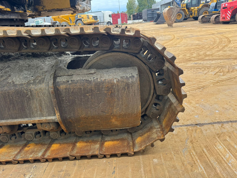 Pásové rýpadlo Caterpillar 323E: obrázok 14