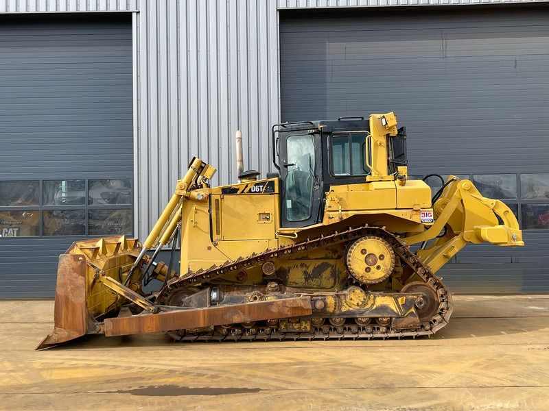 Caterpillar D6T XL - Buldozér: obrázok 1 Caterpillar D6T XL - Buldozér: obrázok 1