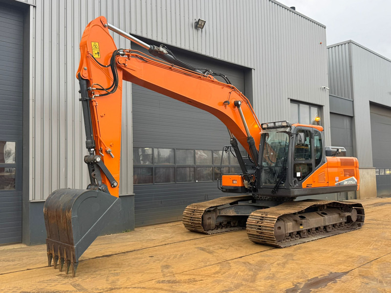 Doosan DX225LC-7 - Pásové rýpadlo: obrázok 2 Doosan DX225LC-7 - Pásové rýpadlo: obrázok 2