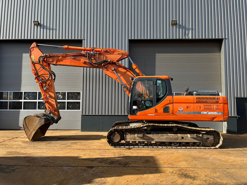 Doosan DX255LC-3 - Pásové rýpadlo: obrázok 1 Doosan DX255LC-3 - Pásové rýpadlo: obrázok 1