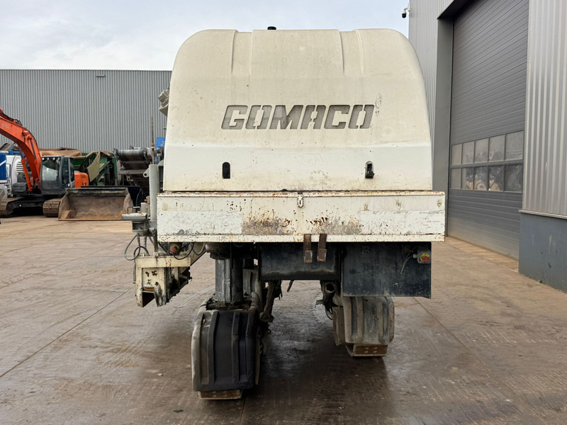 GOMACO GT3400 Concrete Slipform Paver - Finišer: obrázok 4 GOMACO GT3400 Concrete Slipform Paver - Finišer: obrázok 4