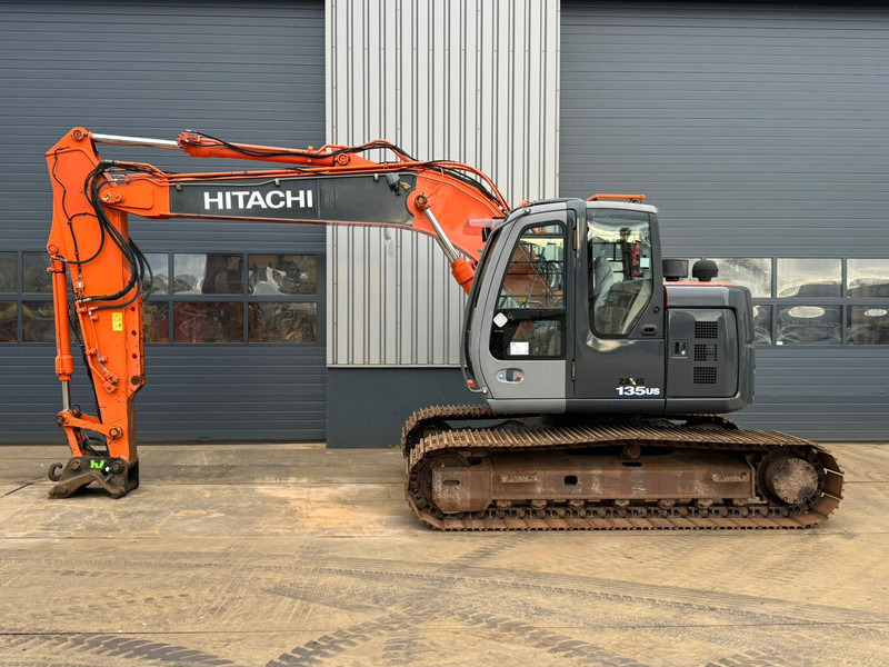 Hitachi ZX135US - Pásové rýpadlo: obrázok 1 Hitachi ZX135US - Pásové rýpadlo: obrázok 1