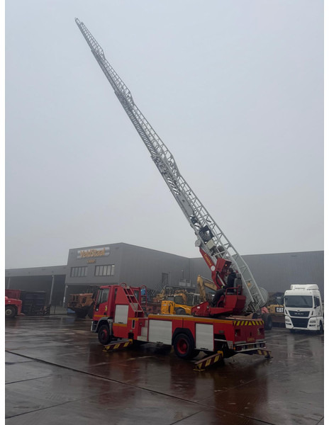 Hasičské vozidlo Iveco 130E23 4x2 Firetruck: obrázok 9 Hasičské vozidlo Iveco 130E23 4x2 Firetruck: obrázok 9