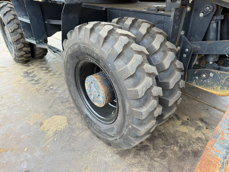 Kolesové rýpadlo Komatsu PW180-11: obrázok 12 Kolesové rýpadlo Komatsu PW180-11: obrázok 12