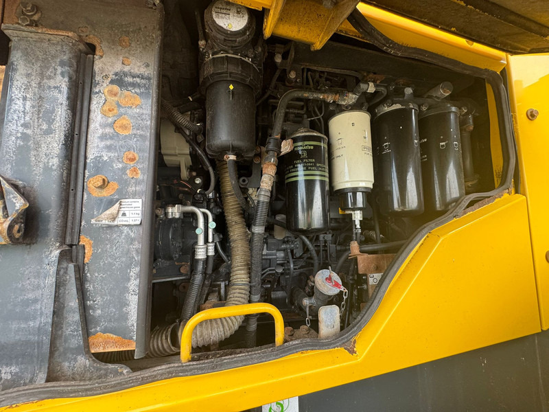 Leasing Komatsu WA500-8 Wheel Loader Komatsu WA500-8 Wheel Loader: obrázok 16 Leasing Komatsu WA500-8 Wheel Loader Komatsu WA500-8 Wheel Loader: obrázok 16