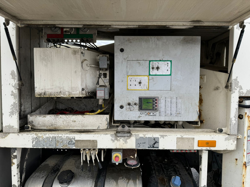 Leasing MERCEDESBENZ Actros 2632 6x4 with Putzmeister BSF 24-4 11 24m concrete pump MERCEDESBENZ Actros 2632 6x4 with Putzmeister BSF 24-4 11 24m concrete pump: obrázok 16