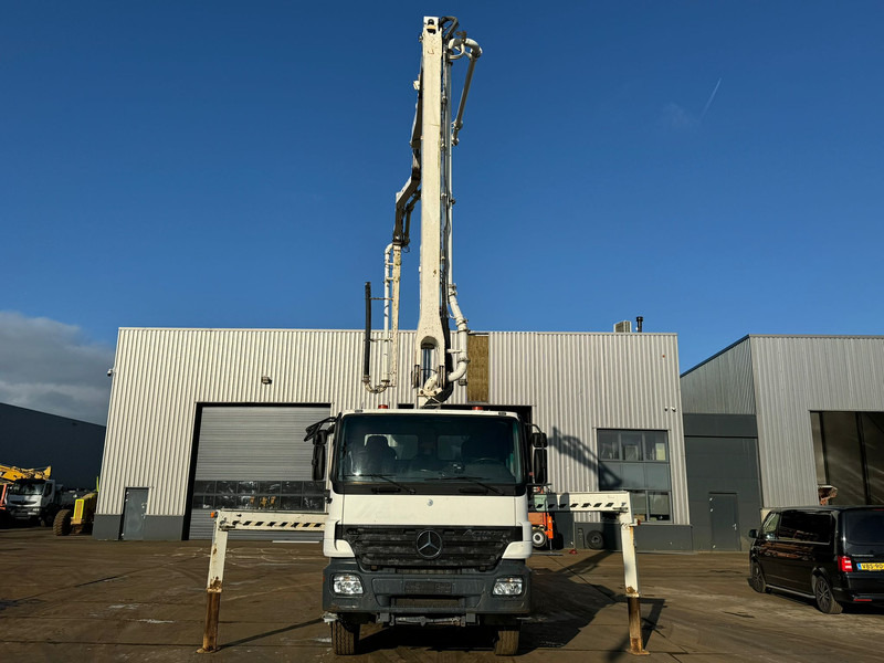 Leasing MERCEDESBENZ Actros 2632 6x4 with Putzmeister BSF 24-4 11 24m concrete pump MERCEDESBENZ Actros 2632 6x4 with Putzmeister BSF 24-4 11 24m concrete pump: obrázok 13