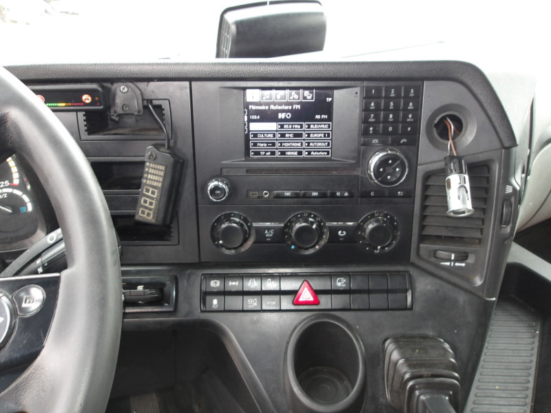 Skříňový nákladní auto MERCEDESBENZ Antos 1836 4x2 Closed Box, double floor: obrázok 9