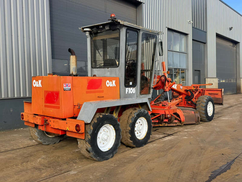 O & K F106A Motor Grader 6x6 - Zrovnávač: obrázok 5 O & K F106A Motor Grader 6x6 - Zrovnávač: obrázok 5
